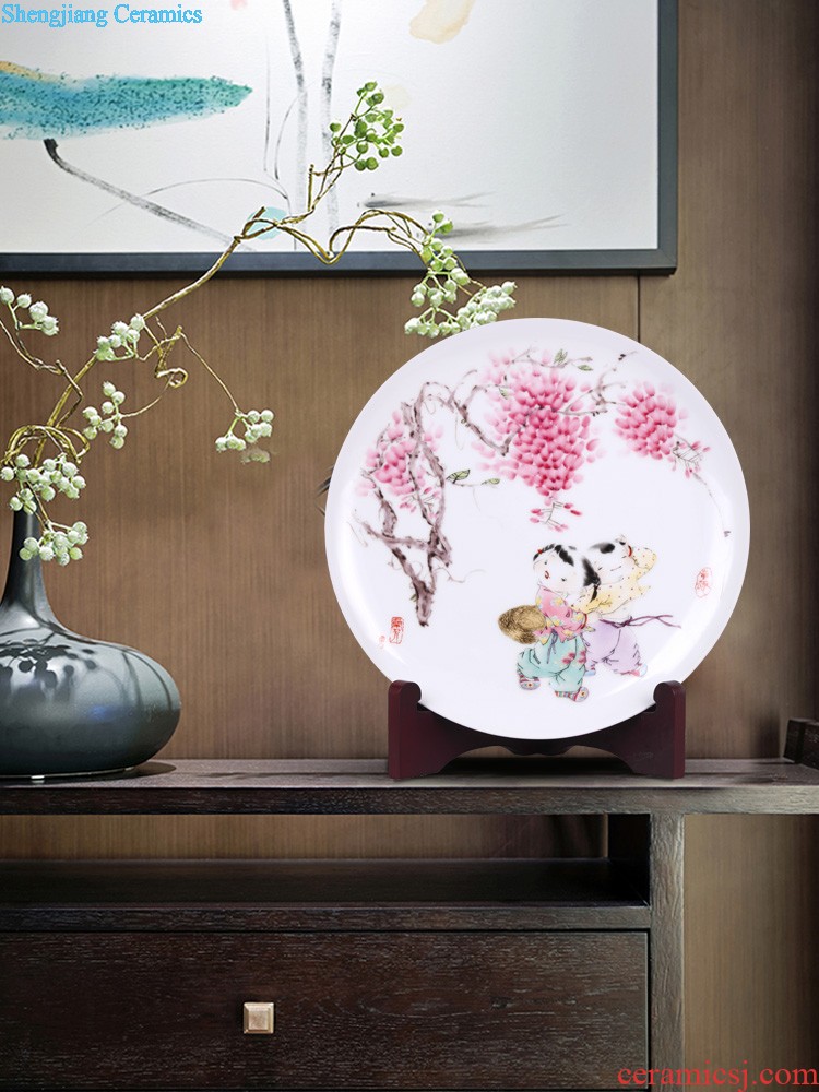 Jingdezhen ceramics furnishing articles hand-painted pine chardonnay vases, the sitting room porch decoration of Chinese style household furnishing articles