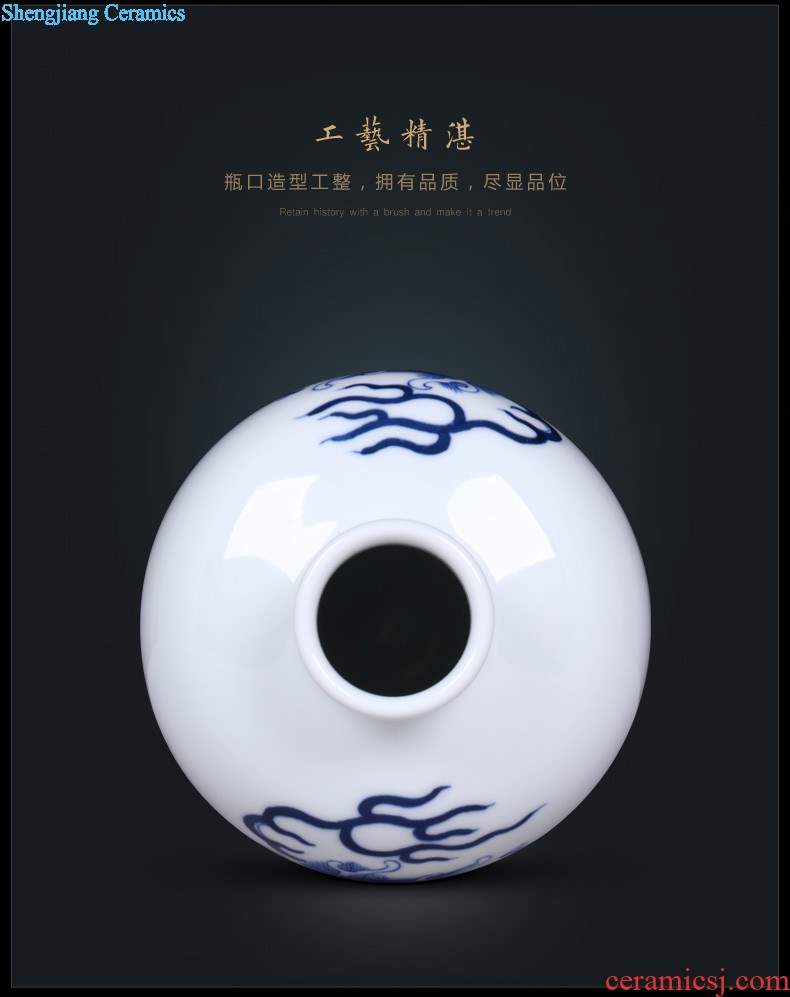 Jingdezhen ceramics antique blue and white lotus pond clear interest vase small play classical rich ancient frame decoration and furnishing articles