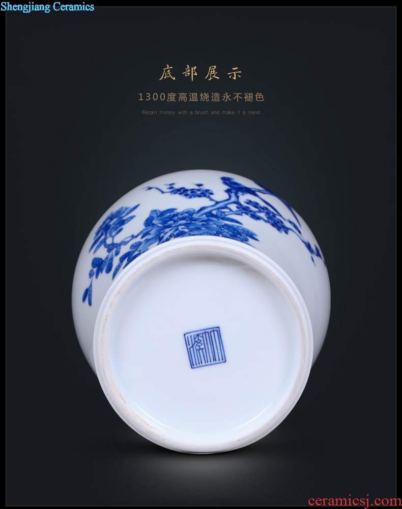 Jingdezhen ceramics antique blue and white porcelain dragon plum bottle small Chinese style household adornment, playing trumpet furnishing articles