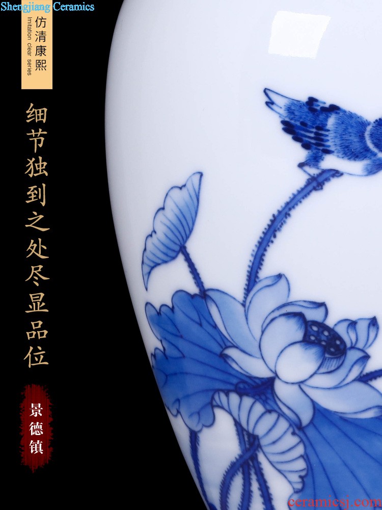 Jingdezhen ceramics antique blue and white porcelain dragon plum bottle small Chinese style household adornment, playing trumpet furnishing articles