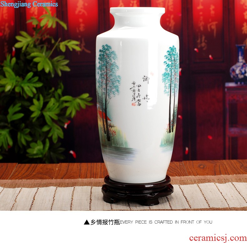 Hand-painted chrysanthemum patterns of blue and white porcelain of jingdezhen ceramics surface square vase furnishing articles study calligraphy and painting is received