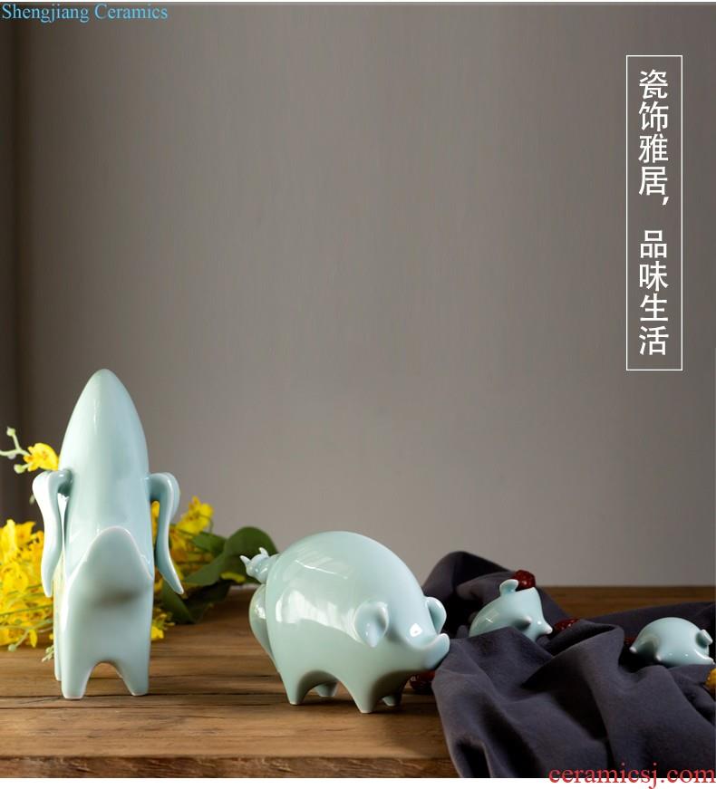 Jingdezhen ceramic handmade discus the best fortune the mythical wild animal/auspicious god beast home furnishing articles the mythical wild animal