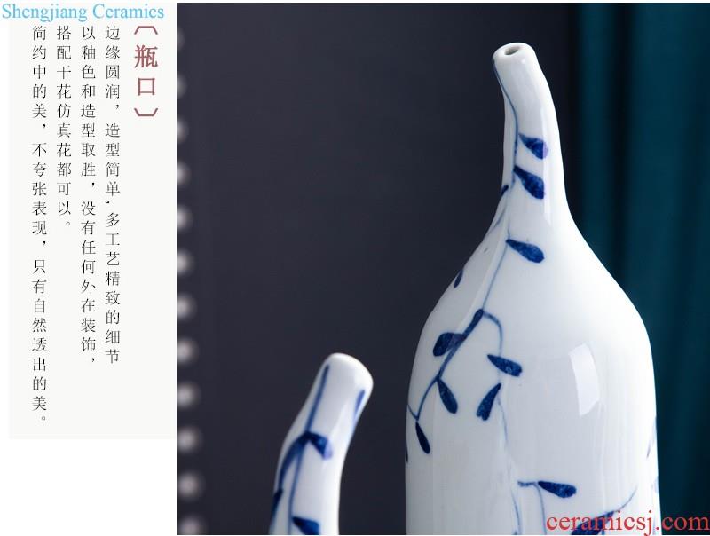 Jingdezhen ceramic smile furnishing articles sitting room home decoration housewarming gift gift creative arts and crafts