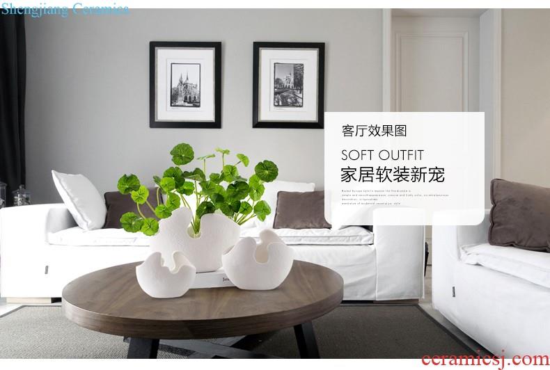 Mr Han mei home sitting room ark adornment furnishing articles wedding present ceramic paint couples like decoration in 21056