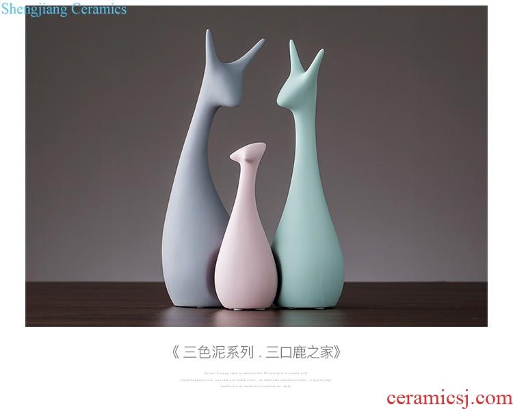 Mr Han mei household modern wedding decoration wine lovers furnishing articles new home decoration ceramic gold-plated dolphin bay of love