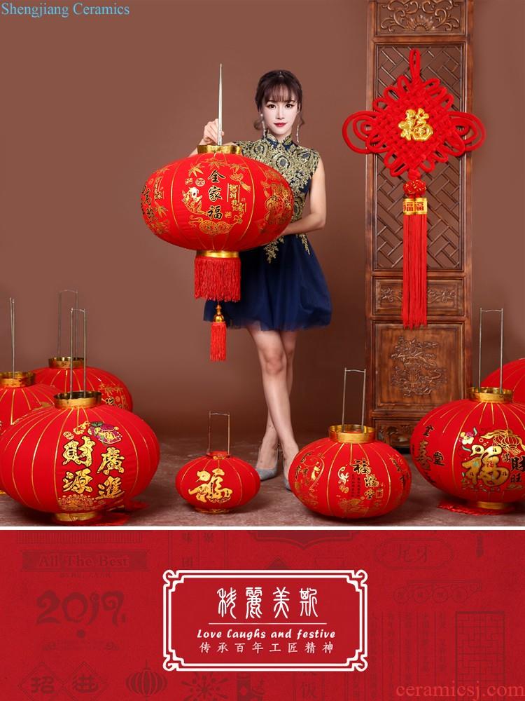 Red lanterns during the Spring Festival shopping mall hotel decorate adornment things hang act the role ofing New Year lantern outdoor advertising business door