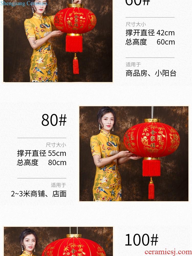 Red lanterns during the Spring Festival shopping mall hotel decorate adornment things hang act the role ofing New Year lantern outdoor advertising business door