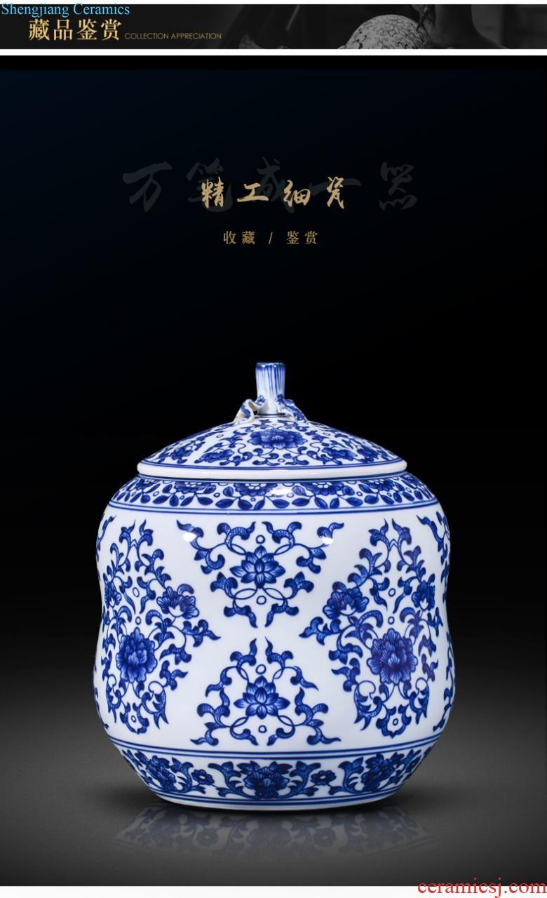 Jingdezhen ceramics imitation qing qianlong bound lotus flower tea pot of new Chinese style household adornment rich ancient frame furnishing articles sitting room