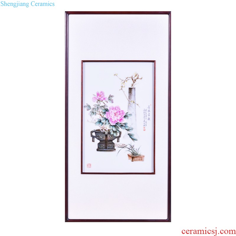 Jingdezhen ceramics hand-painted lotus scenery gold porcelain plate painter sitting room adornment background wall hanging in furnishing articles