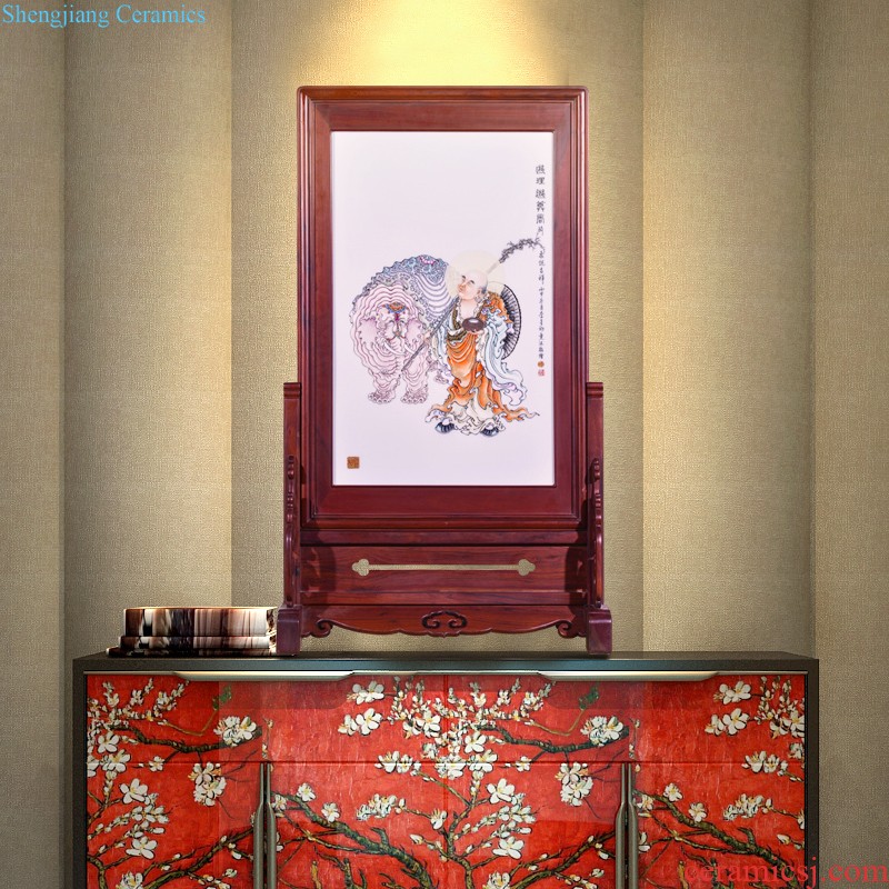 Jingdezhen ceramics hand-painted lotus scenery gold porcelain plate painter sitting room adornment background wall hanging in furnishing articles