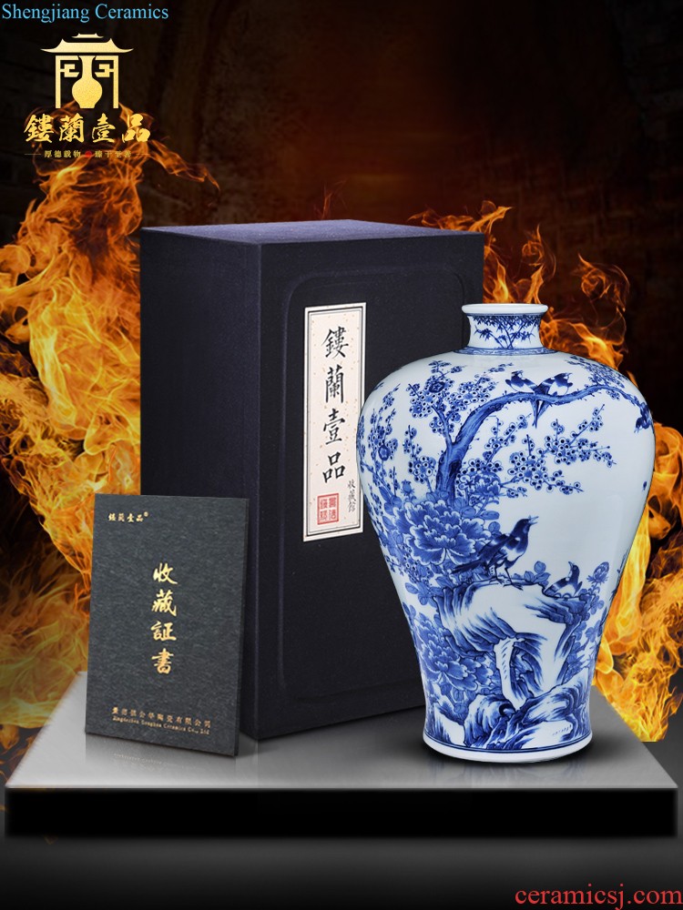 Jingdezhen ceramics hand-painted ceramic big vase sofa TV ark adornment of Chinese style household furnishing articles with a gift