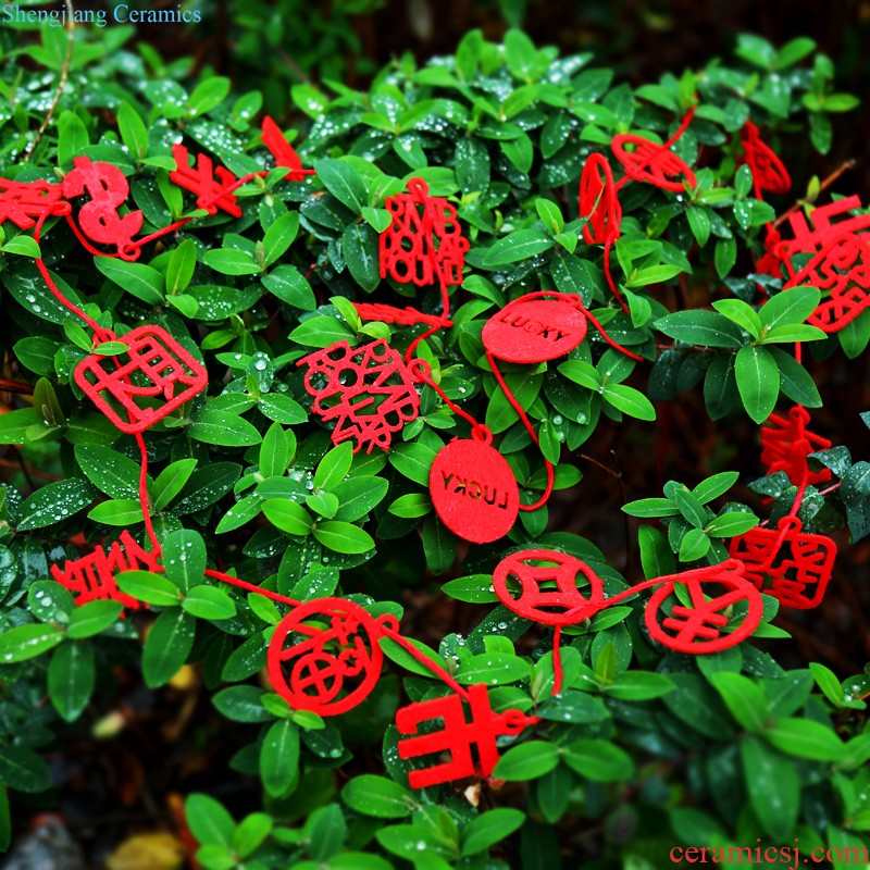 New Year Spring Festival red lanterns hang act the role of outdoor advertising new mall hotel of lanterns decorate the balcony