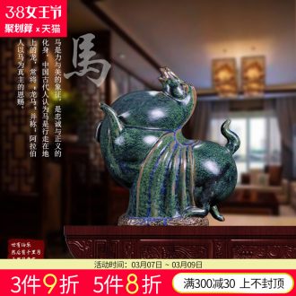 Jingdezhen ceramics furnishing articles Hand painted blue and white porcelain cheongsam characters crafts new sitting room of Chinese style household act the role ofing is tasted