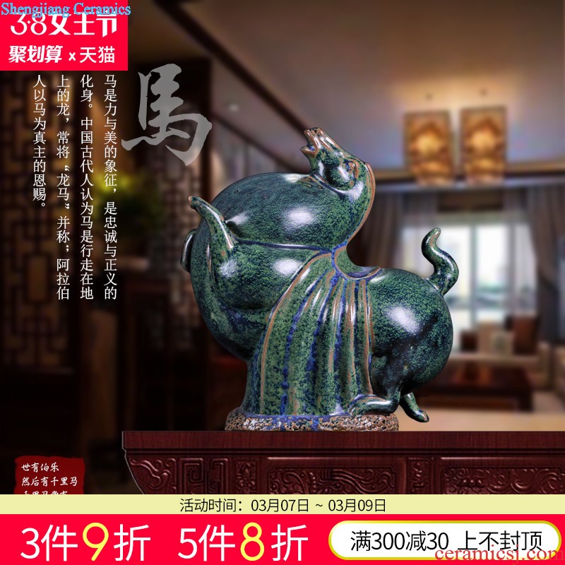 Jingdezhen ceramics furnishing articles Hand painted blue and white porcelain cheongsam characters crafts new sitting room of Chinese style household act the role ofing is tasted