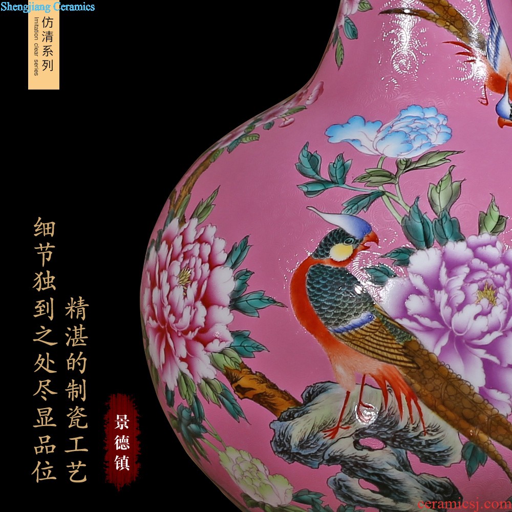 Chinese classical jingdezhen ceramics imitation qing qianlong pastel ensemble vase sitting room adornment is placed