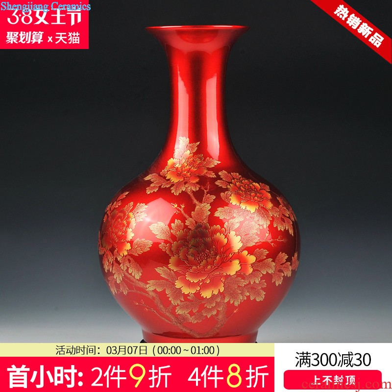 Jingdezhen ceramics vase hand-painted red lotus flower arrangement New Chinese style home sitting room adornment is placed