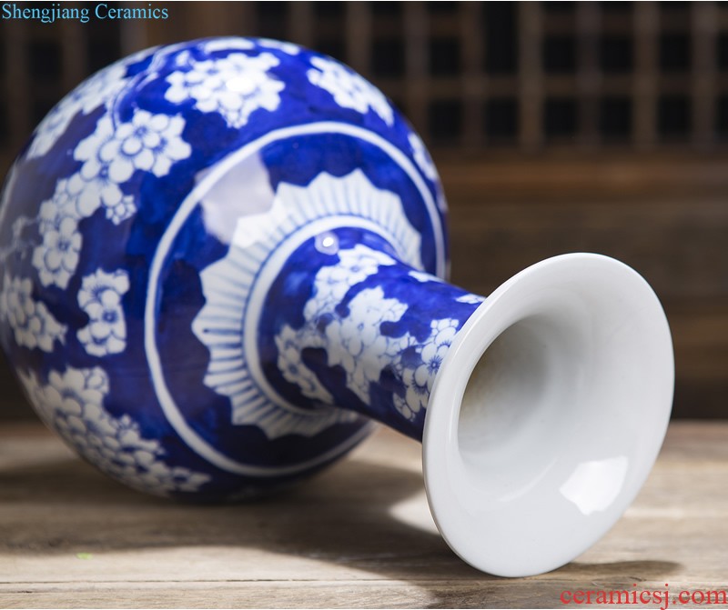 Jingdezhen ceramics Shadow blue glaze antique vase Chinese style restoring ancient ways is the sitting room porch decoration handicraft furnishing articles