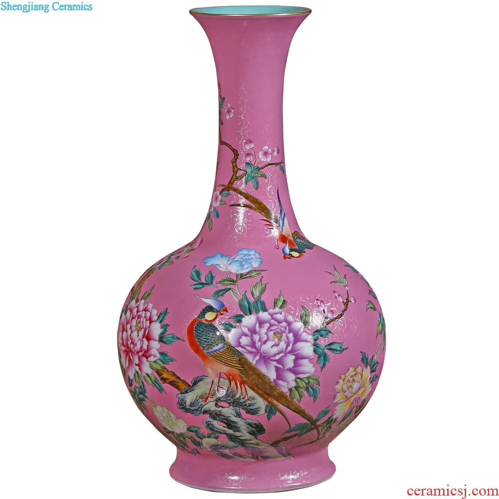 Chinese classical jingdezhen ceramics imitation qing qianlong pastel ensemble vase sitting room adornment is placed