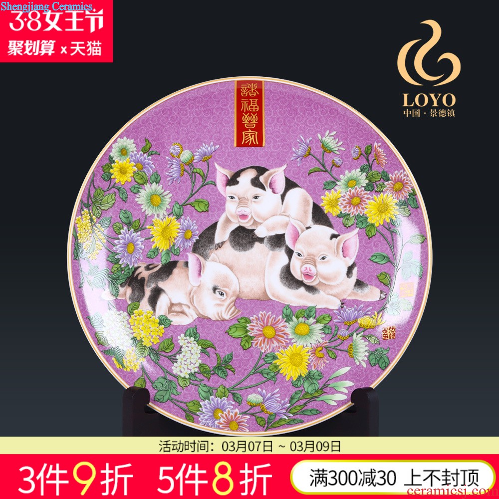 Jingdezhen ceramics hang dish sitting room of Chinese style household furnishing articles hand-painted lotus TV ark decoration plate