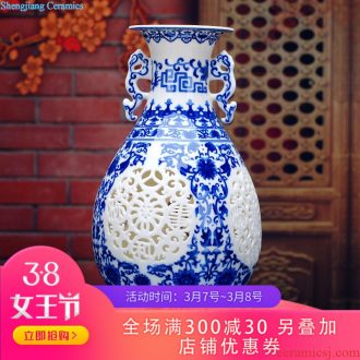 Jingdezhen blue and white landscape ceramic hand-painted goddess of mercy bottle 1 115 meters 1.2 meters 1.2 meters of large vase celebration