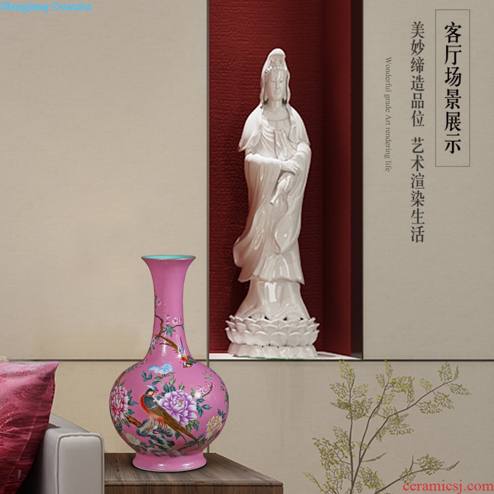 Chinese classical jingdezhen ceramics imitation qing qianlong pastel ensemble vase sitting room adornment is placed