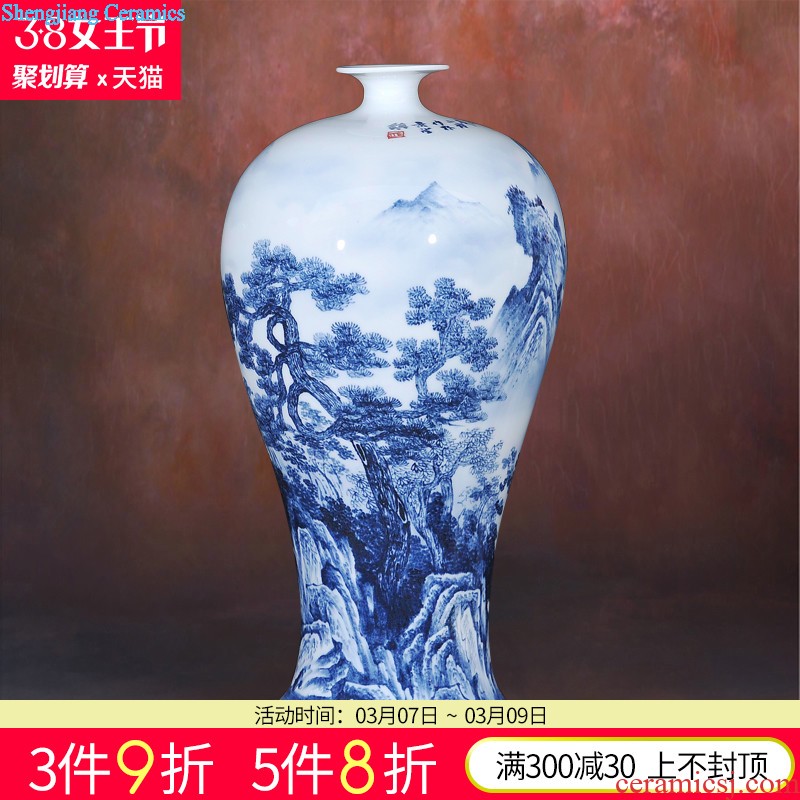 Hand-painted dragon hang dish of blue and white porcelain of jingdezhen ceramics Sit plate of the sitting room of Chinese style household decorative plate is placed