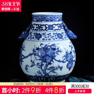 Jingdezhen ceramics masters hand-painted scenery vases, flower arranging Chinese style household crafts sitting room adornment is placed