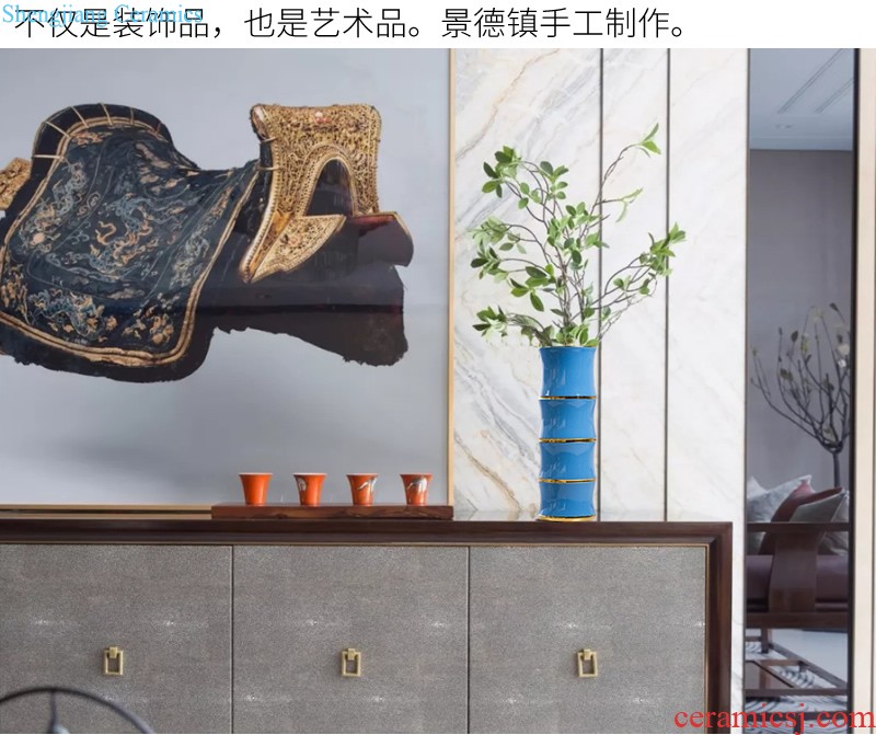 Jingdezhen ceramic hand-carved celadon vase Chinese style restoring ancient ways the sitting room is a strange flower, adornment is placed