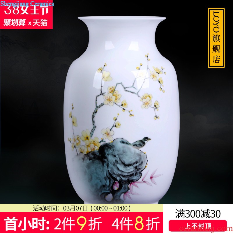 Jingdezhen ceramics furnishing articles TV ark Famous cuckoo chun New Chinese style household flower arrangement sitting room decorations