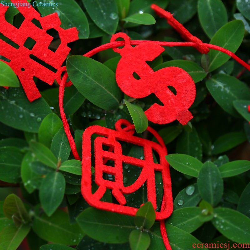 New Year Spring Festival red lanterns hang act the role of outdoor advertising new mall hotel of lanterns decorate the balcony