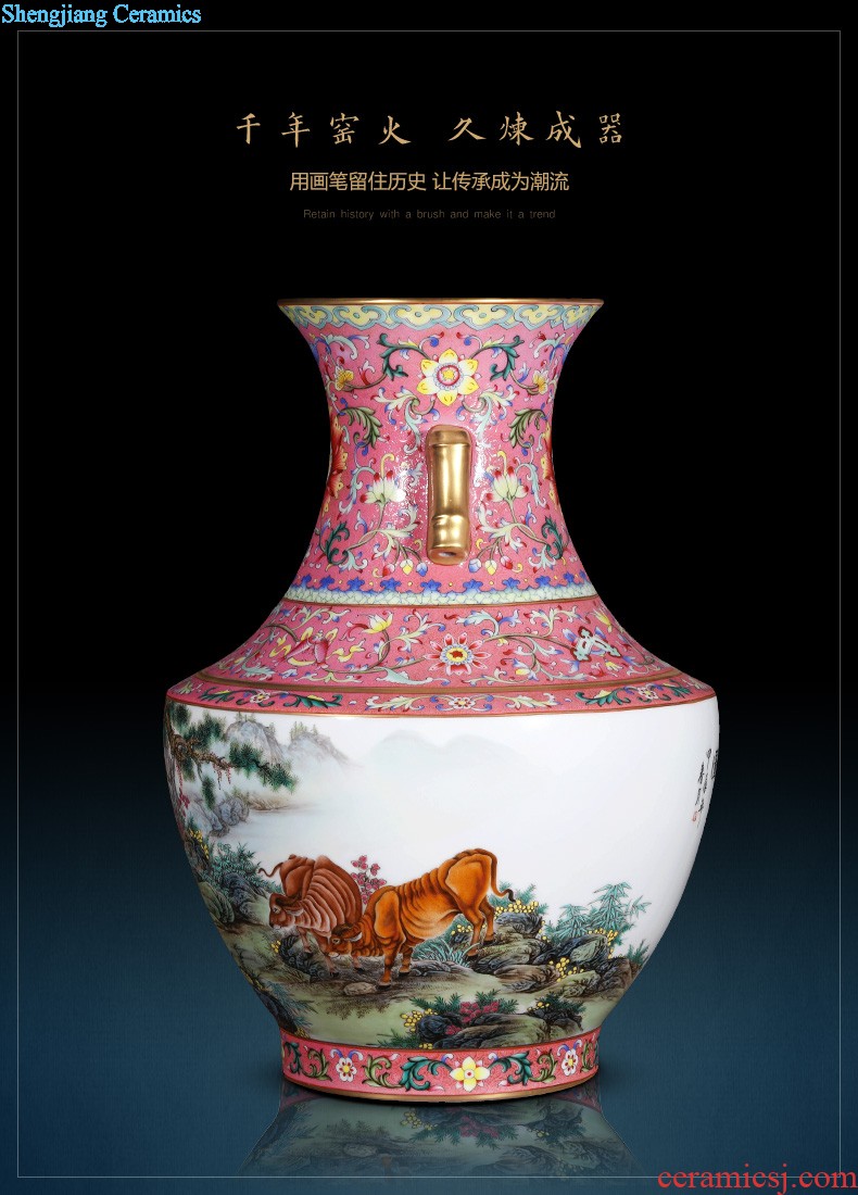 Jingdezhen ceramics vase furnishing articles imitation qing qianlong pea green glaze butterfly mei bottles of Chinese style household decorative arts and crafts