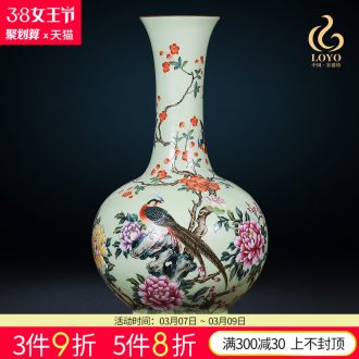 Jingdezhen blue and white porcelain vases, pottery and porcelain furnishing articles imitation qing yongzheng maintain nine peach olive bottle of home sitting room adornment