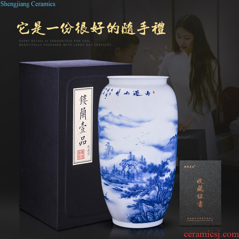 High-quality goods of jingdezhen ceramics hand-painted heavy famille rose red cliff night cruise on the new Chinese style household adornment bottle vase furnishing articles