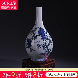 Jingdezhen ceramics Gold sweet design of blue and white porcelain vase Modern fashion decoration crafts are sitting room