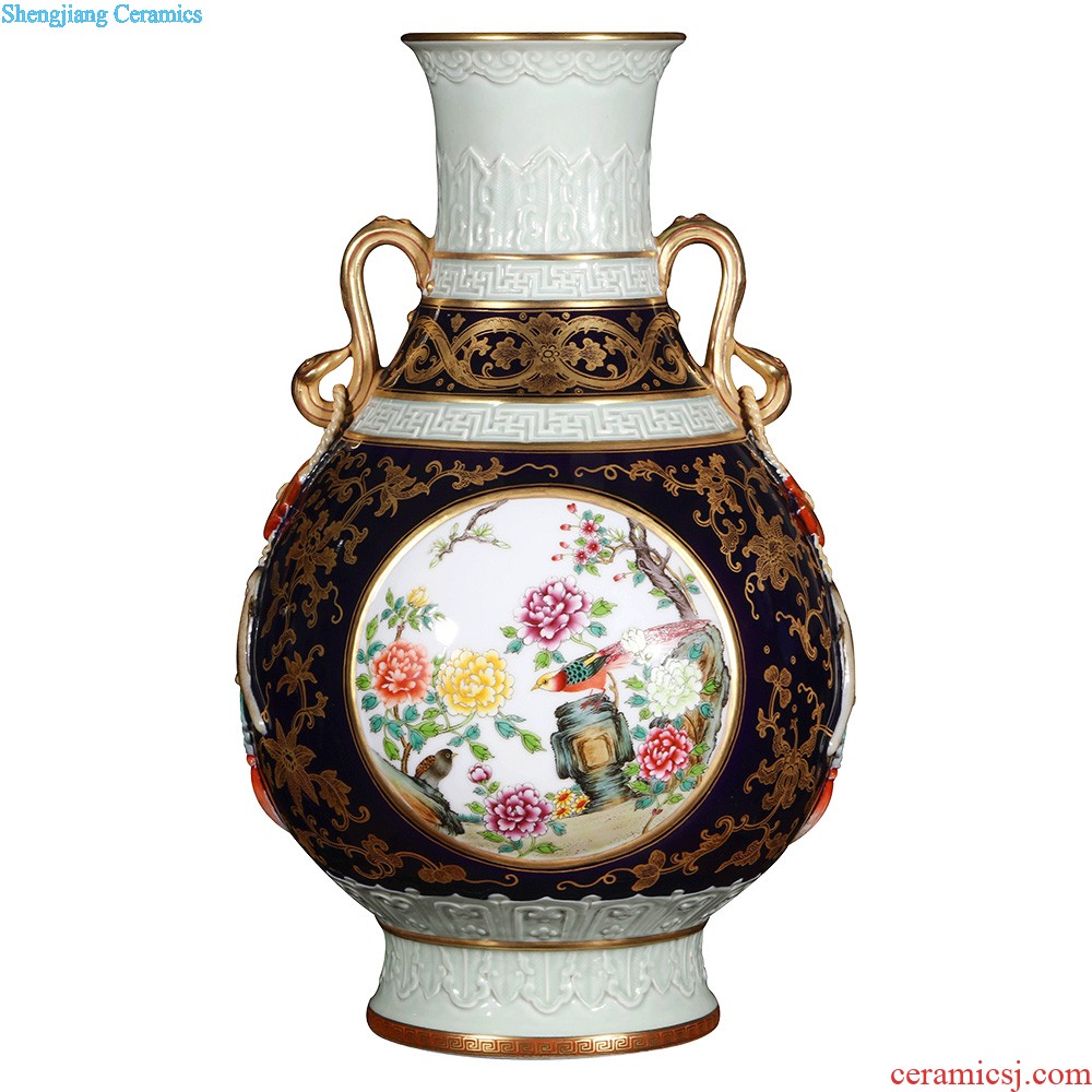 Jingdezhen ceramics mei bottles of Chinese antique blue and white reed painting of flowers and birds in the sitting room classical decorative vase furnishing articles