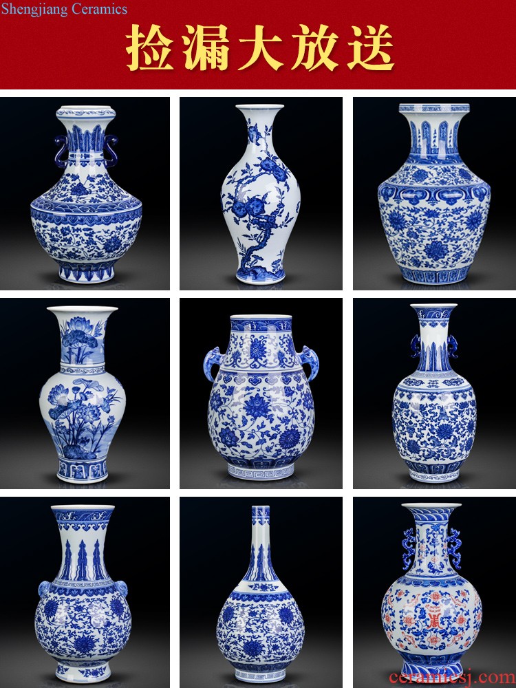 Jingdezhen ceramics vase three-piece new Chinese flower arranging dried flowers sitting room TV cabinet household act the role ofing is tasted furnishing articles