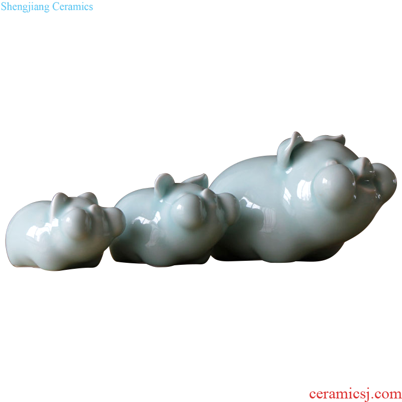 Rain tong home | jingdezhen ceramics creative manual shadow celadon furnishing articles snail animal porcelain porcelain decoration in study