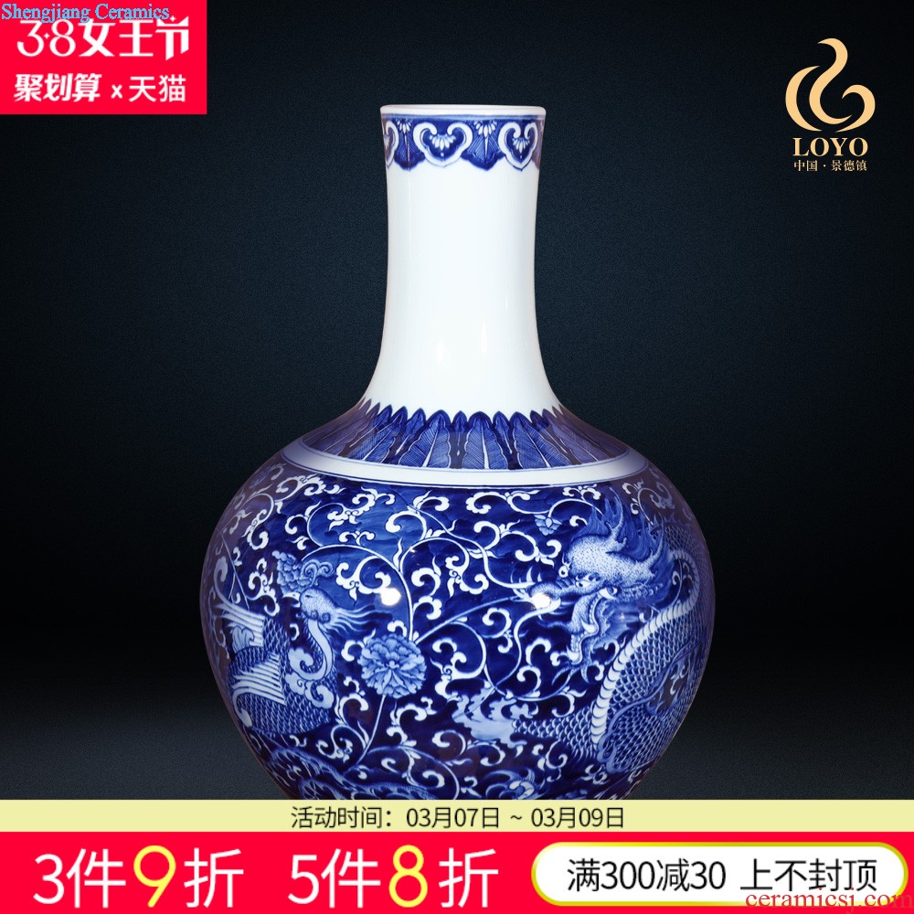 Jingdezhen ceramic hand-painted archaize celestial dragon pattern of blue and white porcelain vase Chinese style living room TV cabinet handicraft furnishing articles