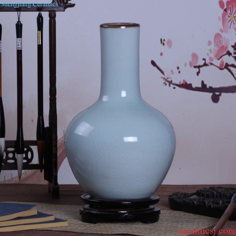 Beaming powder enamel vase in the jingdezhen ceramics, hand-painted home decoration furnishing articles sitting room mesa vase