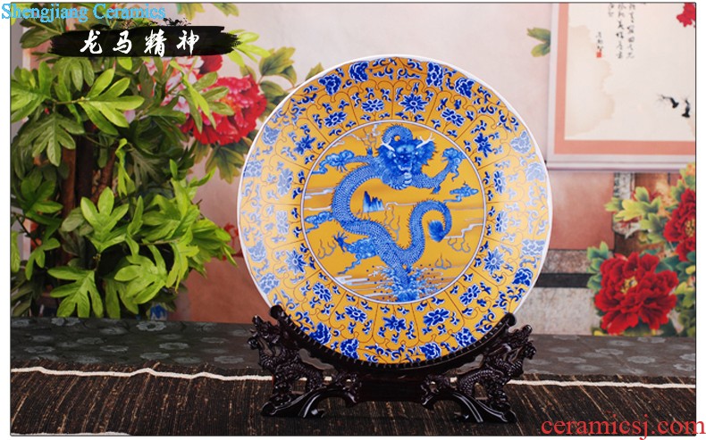 Jingdezhen ceramics glaze under 470 hand-painted jiangnan thorn blue and white porcelain vase The sitting room home handicraft furnishing articles