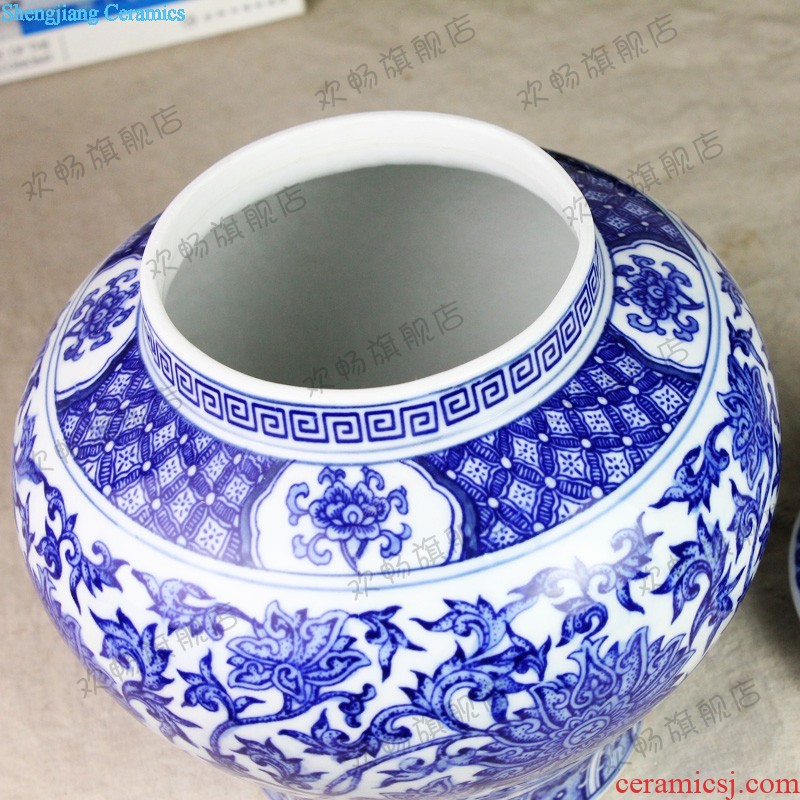 Jingdezhen ceramic hand-painted sitting room of large vase modern blue and white landscape painting Chinese TV ark decoration furnishing articles