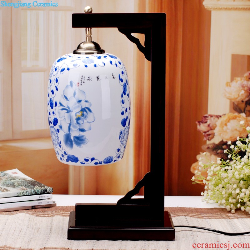 Bedside table ceramic desk lamp 313 sweet bedroom modern creative lovely garden decoration wedding fashion small desk lamp