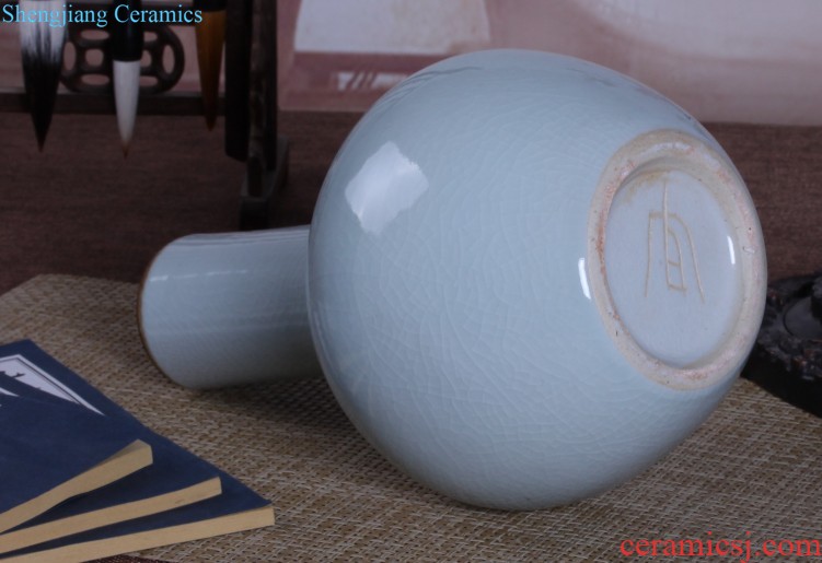 Beaming powder enamel vase in the jingdezhen ceramics, hand-painted home decoration furnishing articles sitting room mesa vase