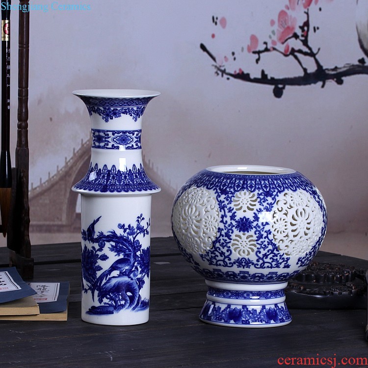 Jingdezhen porcelain Beauty is the sitting room creative fashion crafts green glaze bottle decoration vase furnishing articles decorations