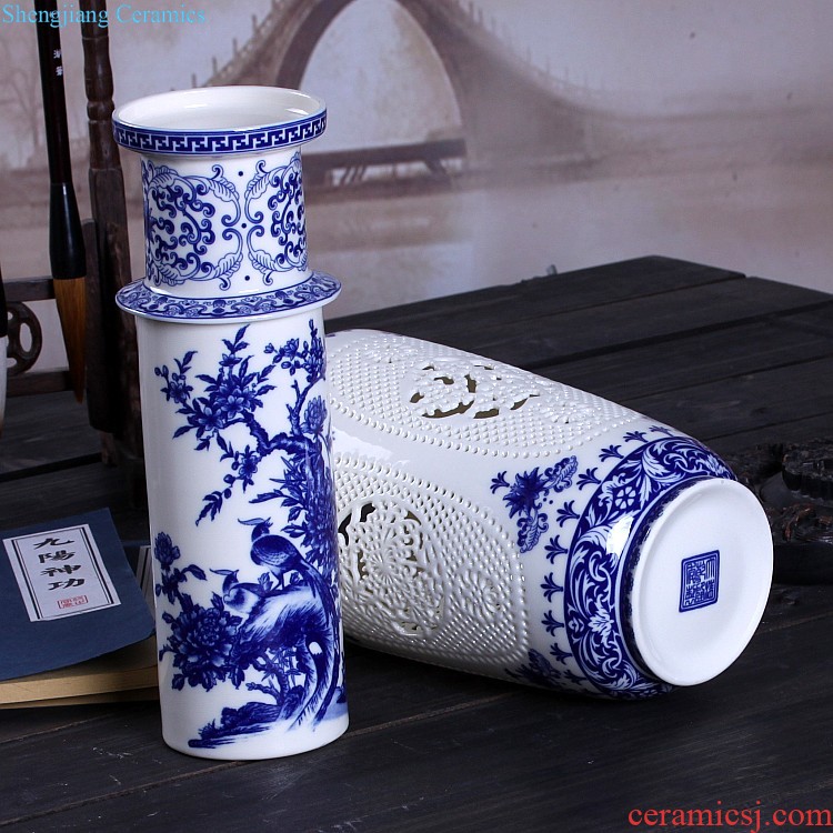 Jingdezhen porcelain Beauty is the sitting room creative fashion crafts green glaze bottle decoration vase furnishing articles decorations