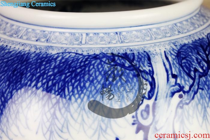 E019 jingdezhen ceramics to relief the calligraphy and painting quiver of large vases, sitting room adornment is placed