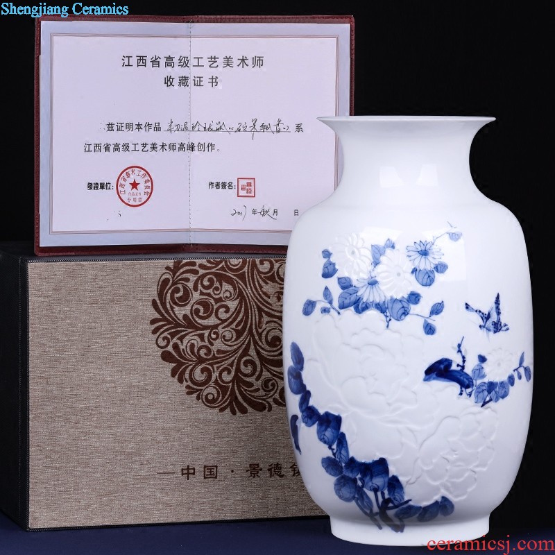 Jingdezhen ceramics hand-painted vases, large in successive years New Chinese style living room flower arranging furnishing articles household act the role ofing is tasted