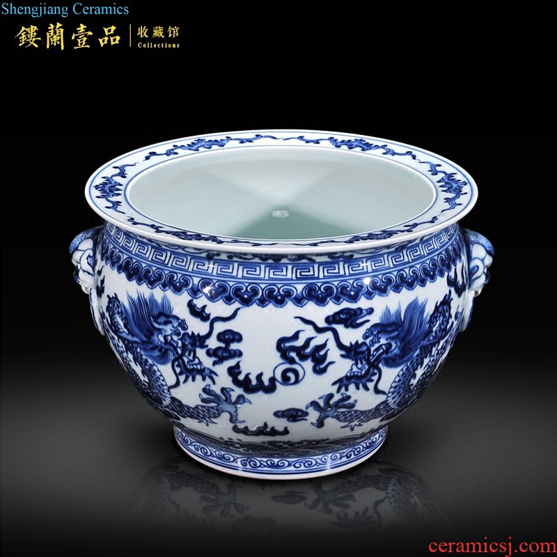 Jingdezhen ceramics hand-painted famille rose flower vase blooming flowers Chinese style living room home decoration collection furnishing articles