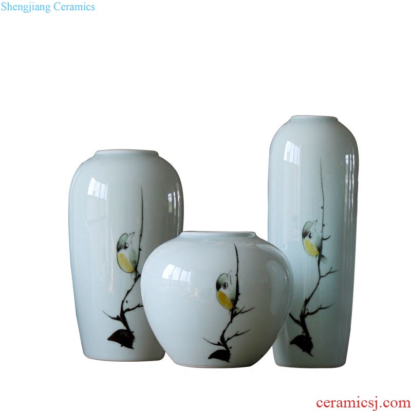 Jingdezhen ceramic small place mackerel fish swim world 】 【 The water can float a desktop lovely ornament