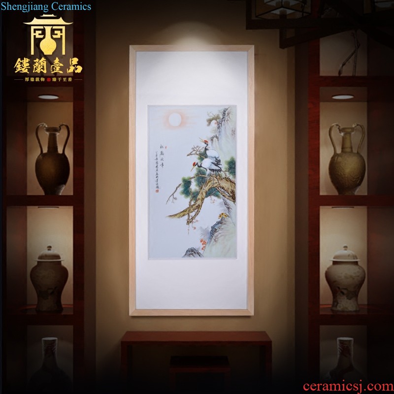 Hand draw freehand brushwork in traditional Chinese jingdezhen ceramics tawny four screen porcelain plate painting decorative painter in the sitting room is placed